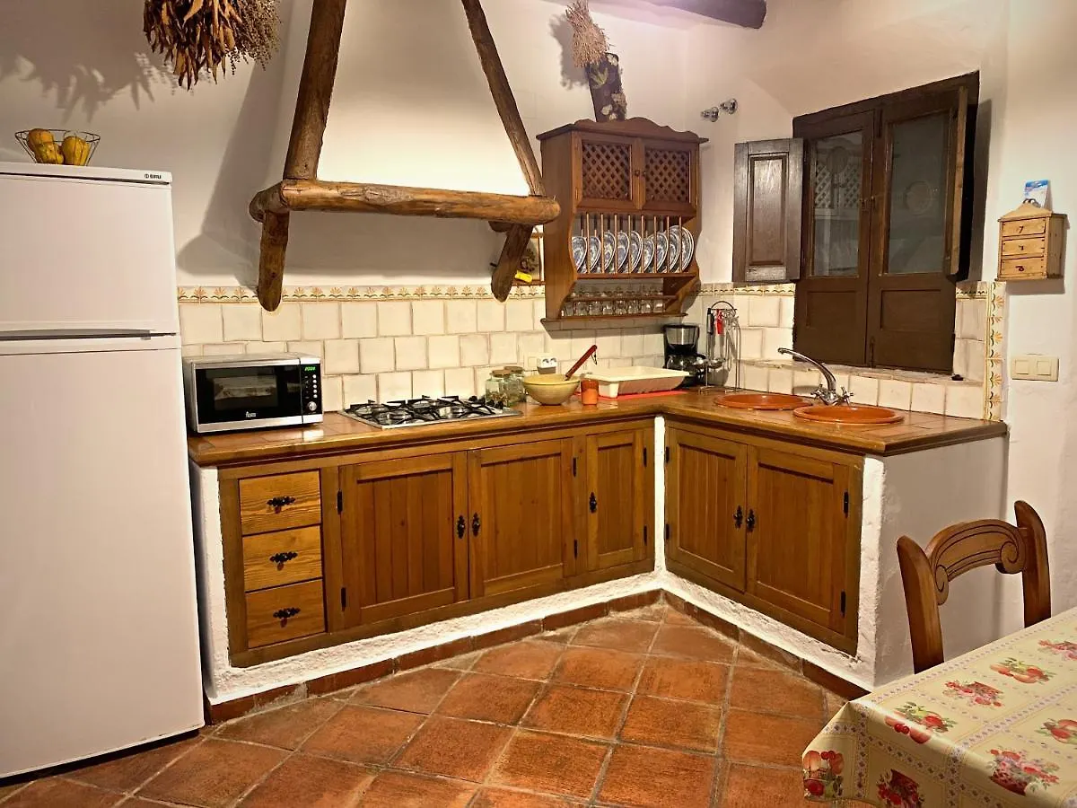 Holiday home Vivelorural Casa En Pueblo De Zahara De La Sierra Villa