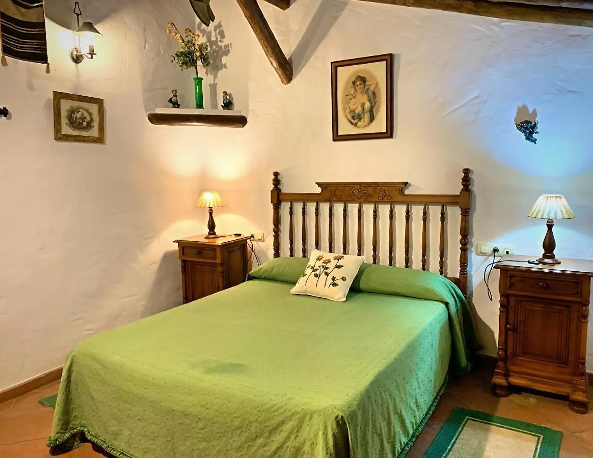 Holiday home Vivelorural Casa En Pueblo De Zahara De La Sierra Villa