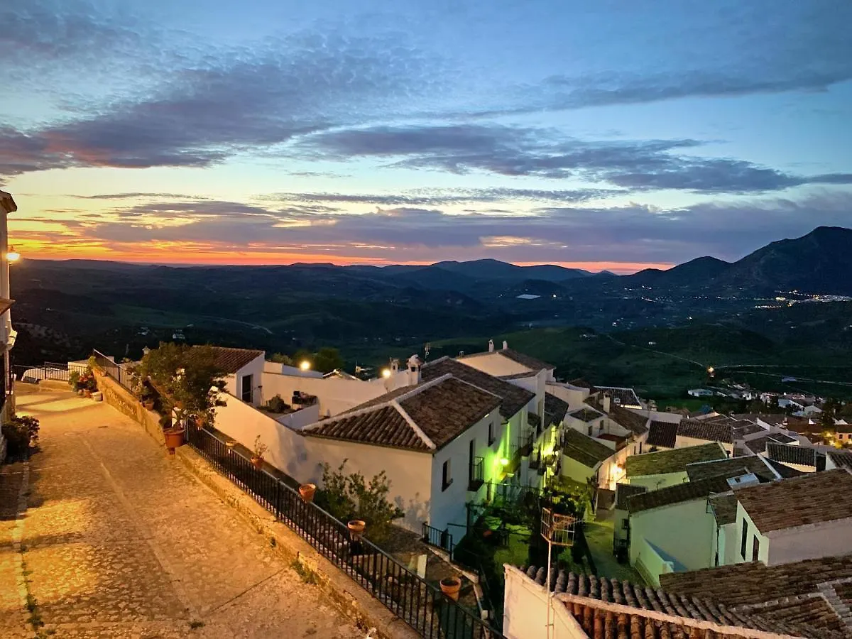 Vivelorural Casa En Pueblo De Zahara De La Sierra Villa 0*,