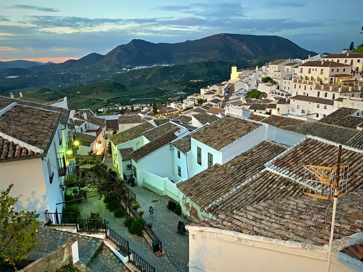 Vivelorural Casa En Pueblo De Zahara De La Sierra Villa